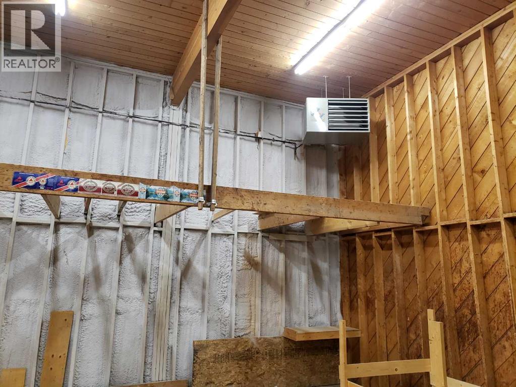 9510 90 Avenue Property Photo 22
