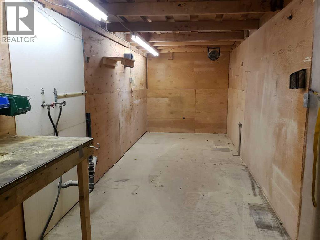 9510 90 Avenue Property Photo 26