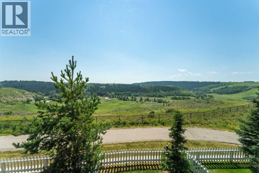 1207 Jumping Pound Common Property Photo 1