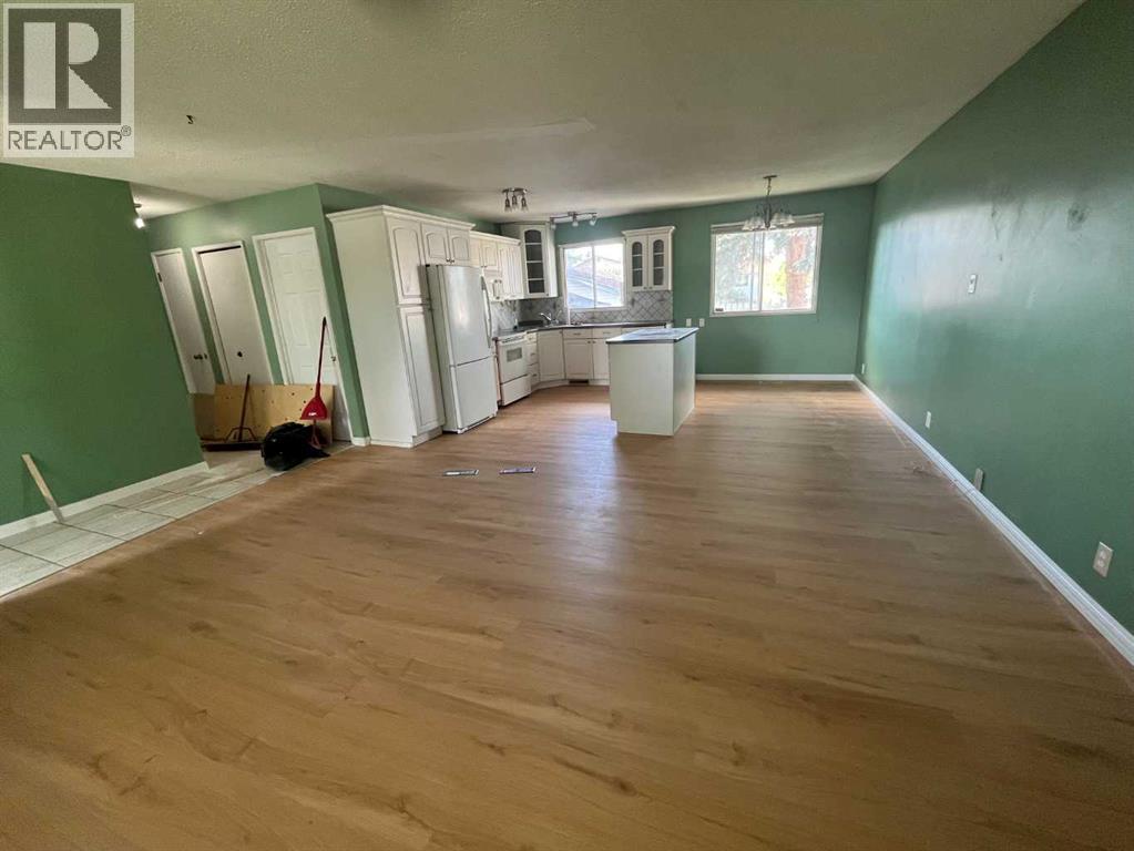 5820 Rundlehorn Drive Ne Property Photo 11