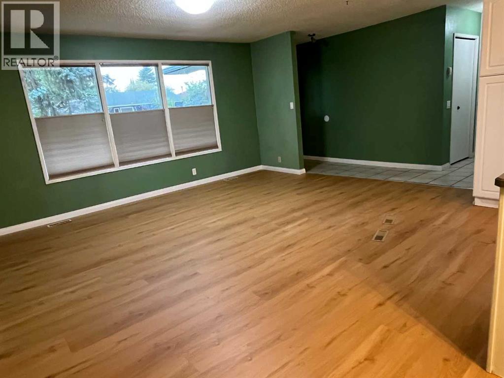 5820 Rundlehorn Drive Ne Property Photo 12