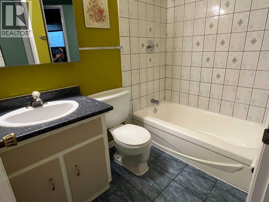 5820 Rundlehorn Drive Ne Property Photo 17