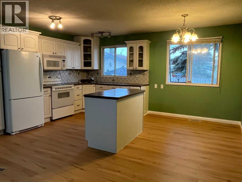 5820 Rundlehorn Drive Ne Property Photo 23