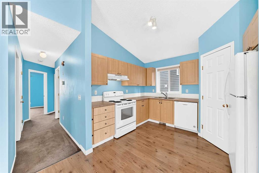 76 Coville Close Ne Property Photo 5