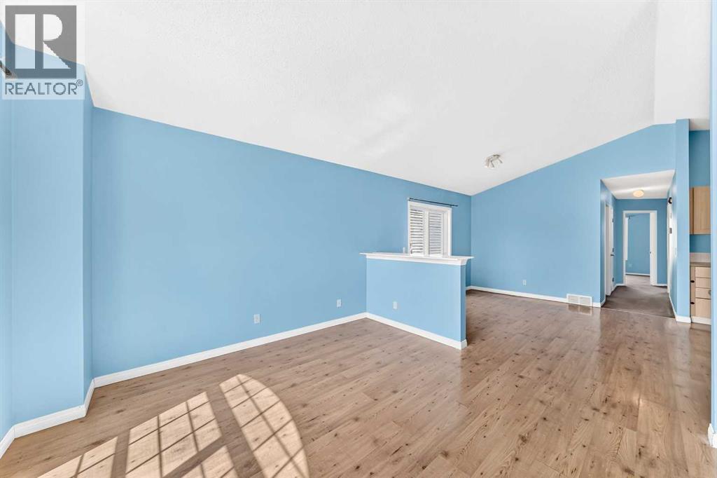 76 Coville Close Ne Property Photo 17