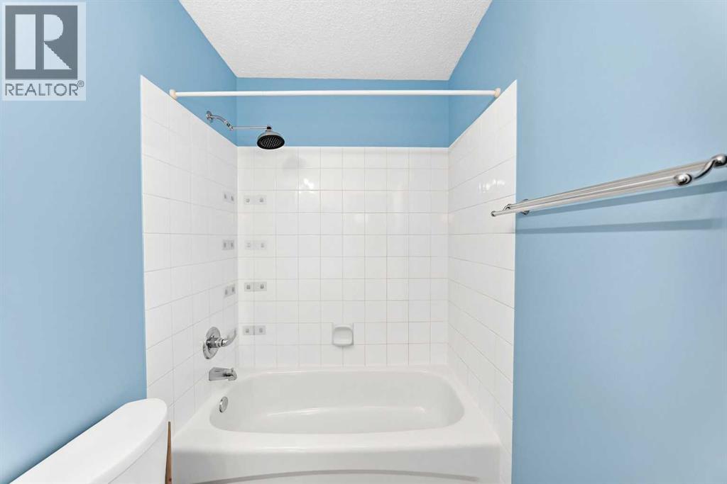 76 Coville Close Ne Property Photo 29