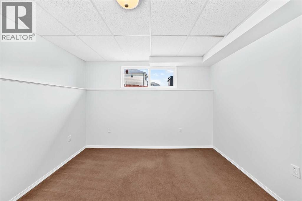 76 Coville Close Ne Property Photo 39