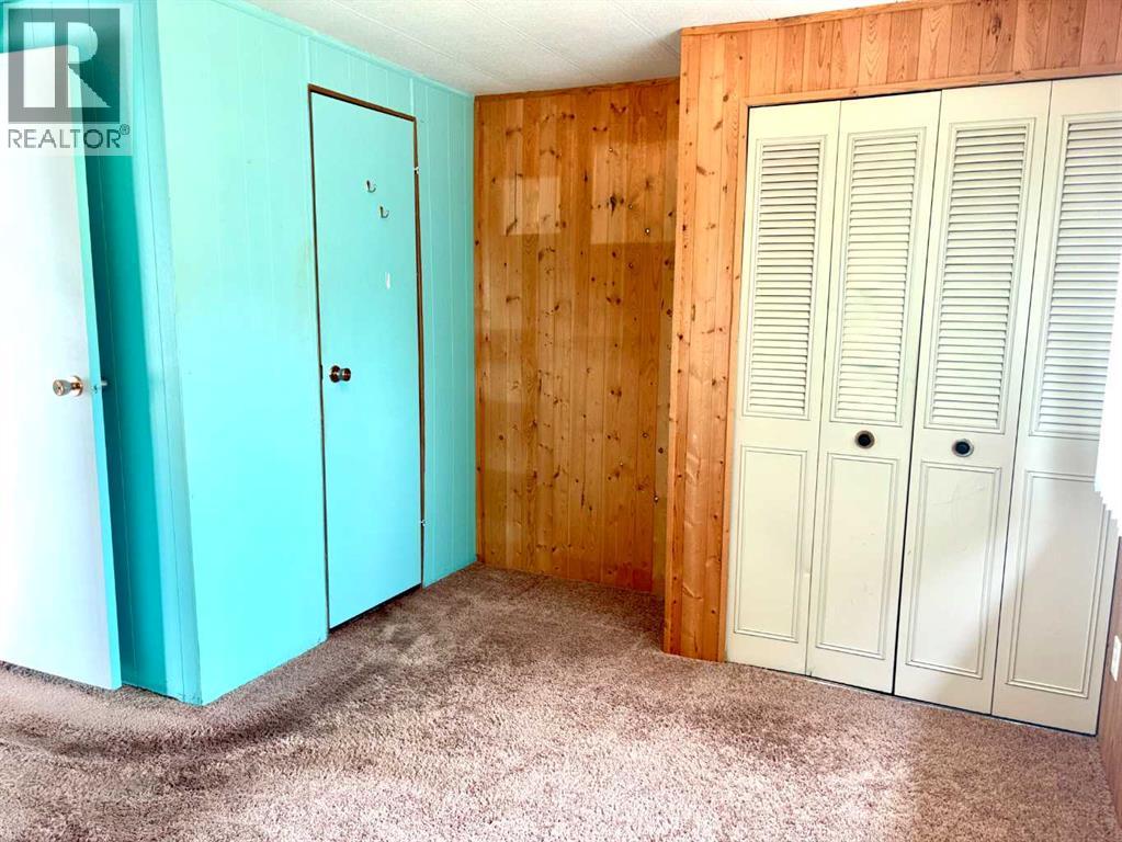 5122 46 Street Property Photo 15