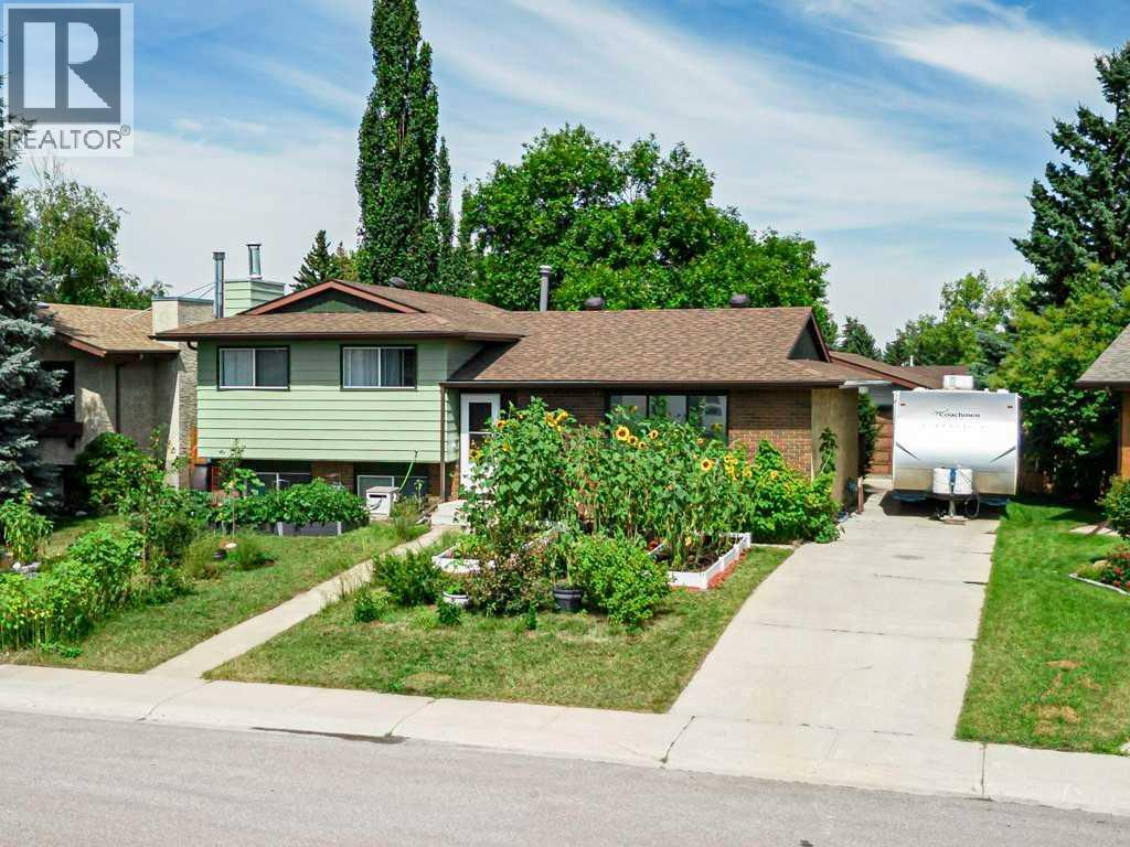 65 Hart Crescent Property Photo 1