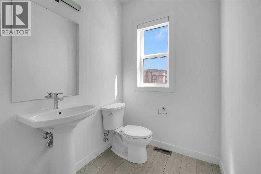 693 Savanna Boulevard Ne Property Photo 14