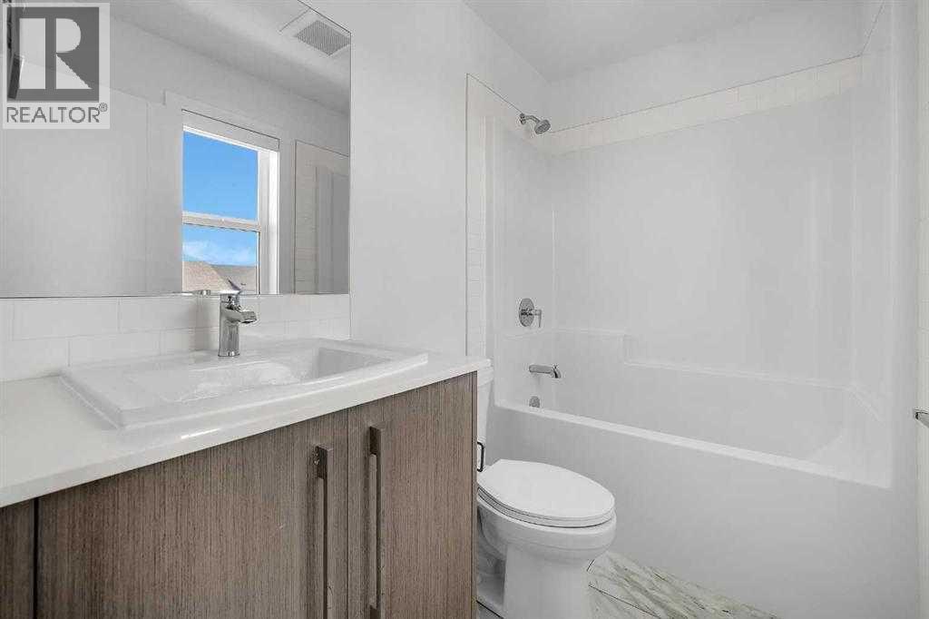 693 Savanna Boulevard Ne Property Photo 25
