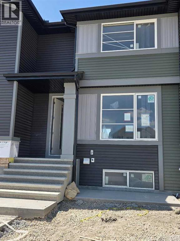 191 Lanark Gate Se Property Photo 1