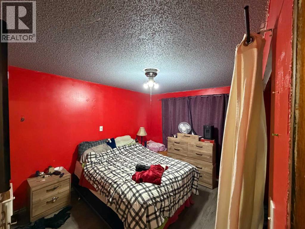 9835 96 Avenue Property Photo 7