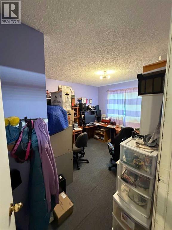 9835 96 Avenue Property Photo 11
