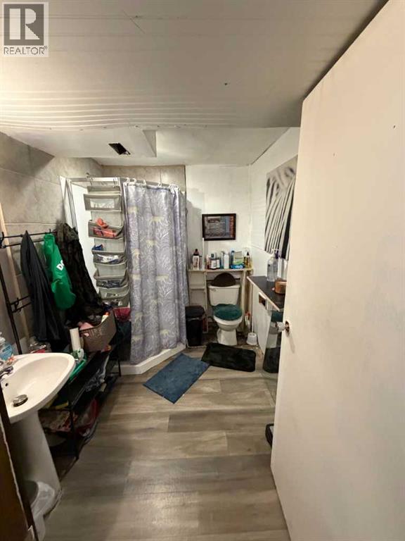 9835 96 Avenue Property Photo 14