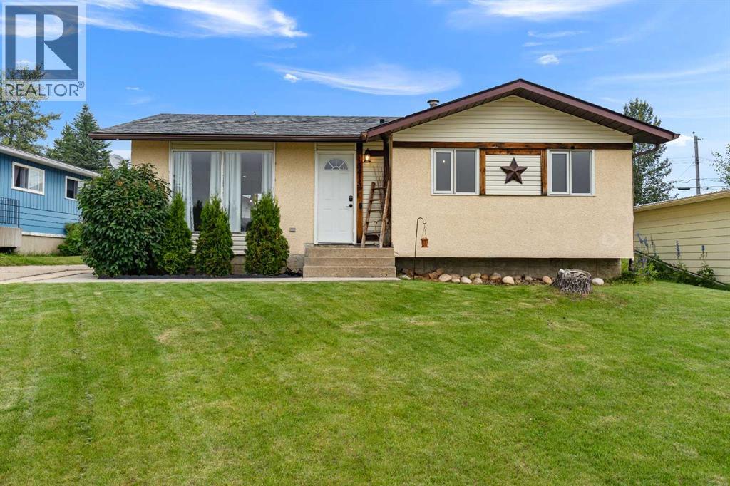 5415 Willock Crescent Property Photo 1