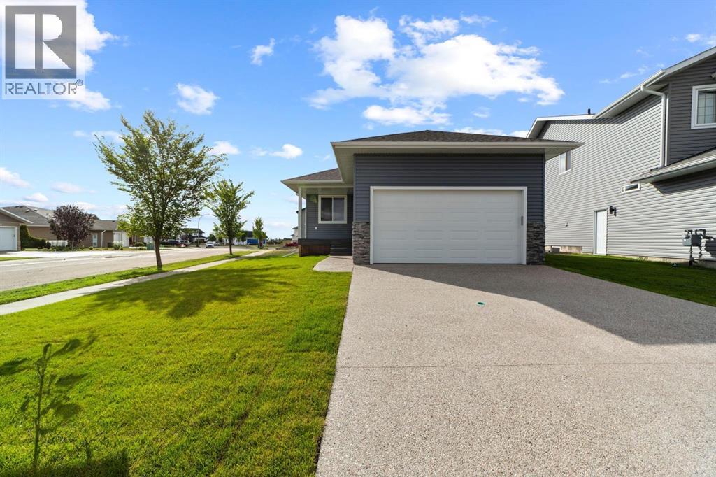 7501 38A Avenue Property Photo 1