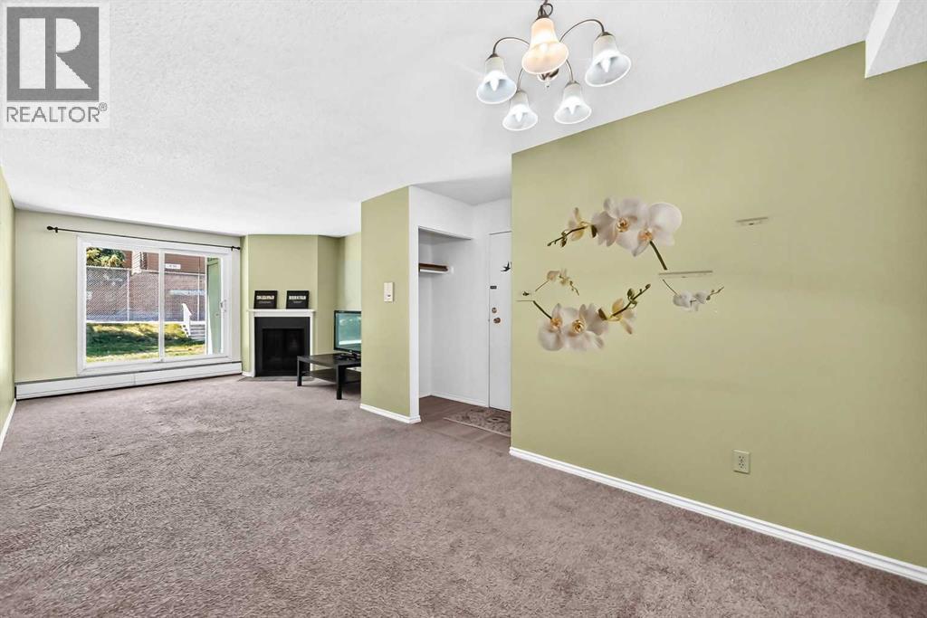 315 Southampton Drive Southwest Property Photo 9