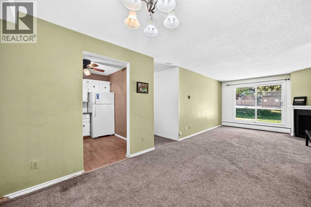 315 Southampton Drive Southwest Property Photo 10