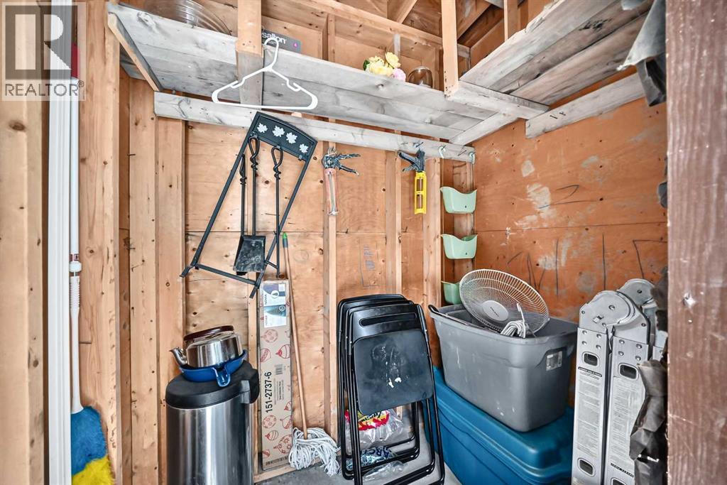 315 Southampton Drive Southwest Property Photo 16