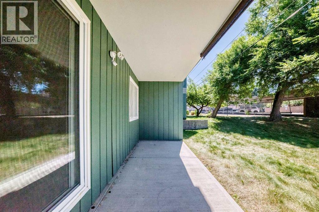 315 Southampton Drive Southwest Property Photo 17
