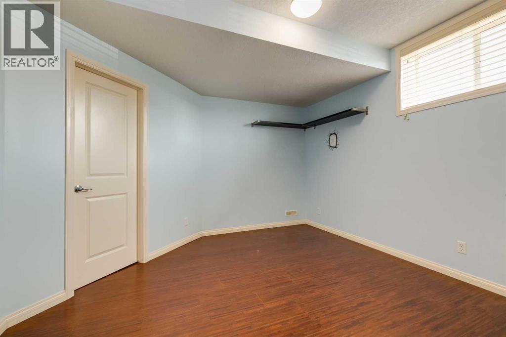 4 Sunset Close Property Photo 43