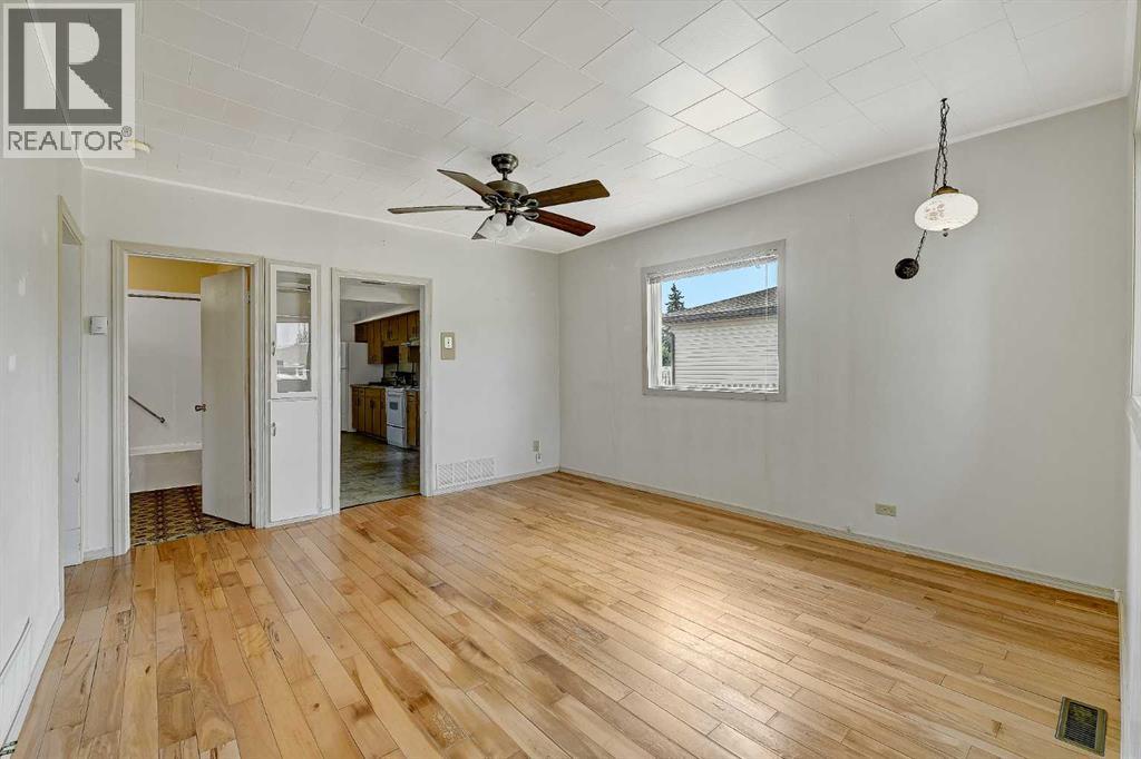 10115 110 Avenue Property Photo 2