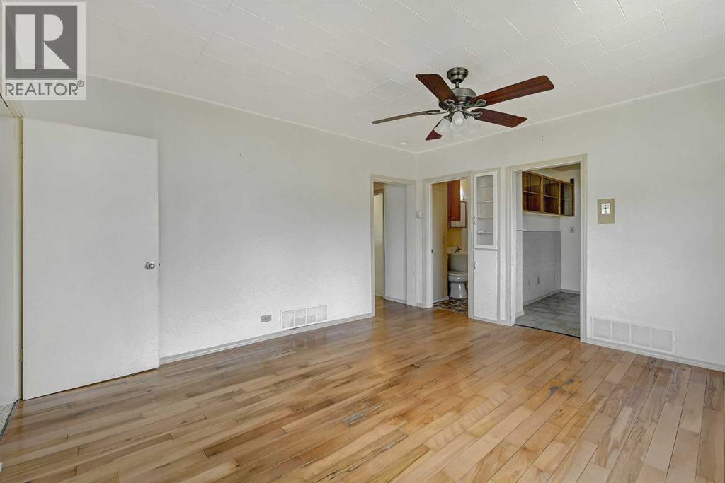 10115 110 Avenue Property Photo 4