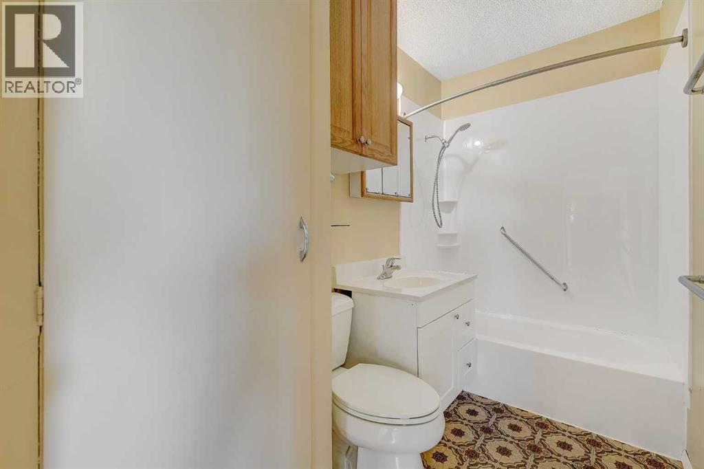 10115 110 Avenue Property Photo 9