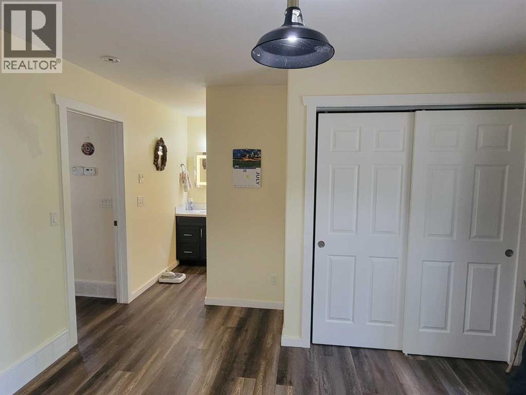 4908 47 Street Property Photo 21
