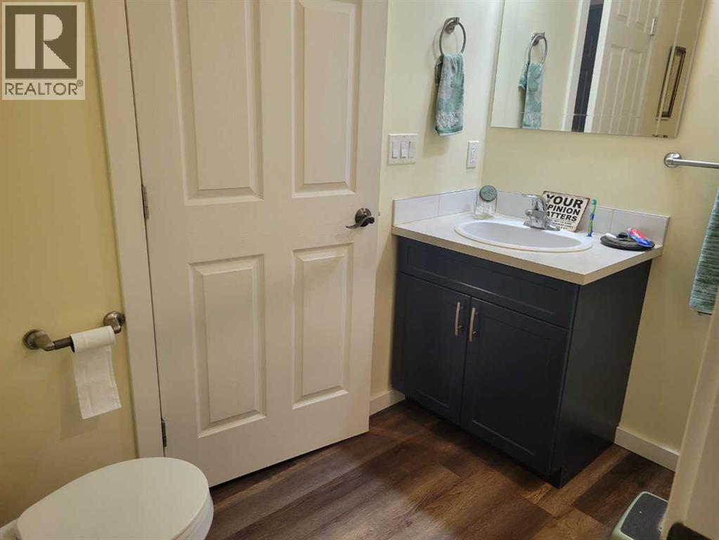 4908 47 Street Property Photo 25