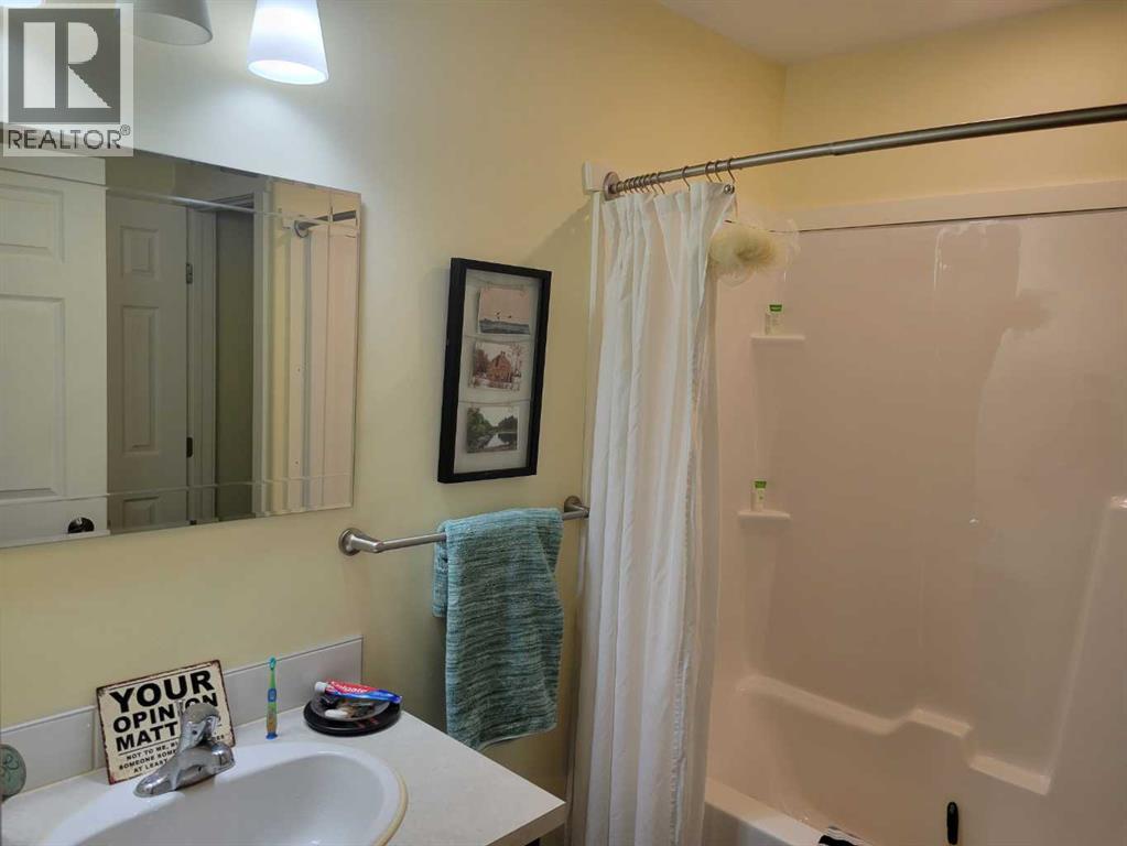 4908 47 Street Property Photo 26