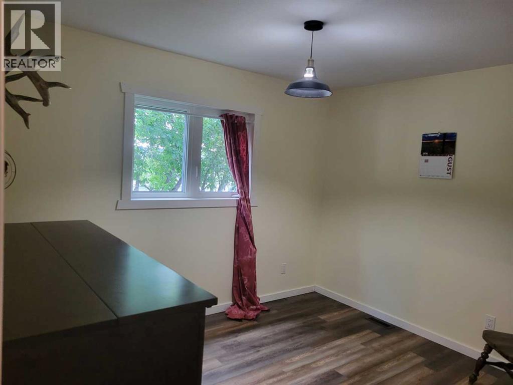 4908 47 Street Property Photo 29