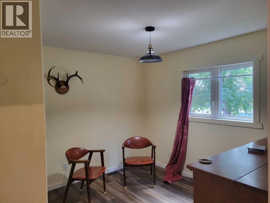 4908 47 Street Property Photo 31
