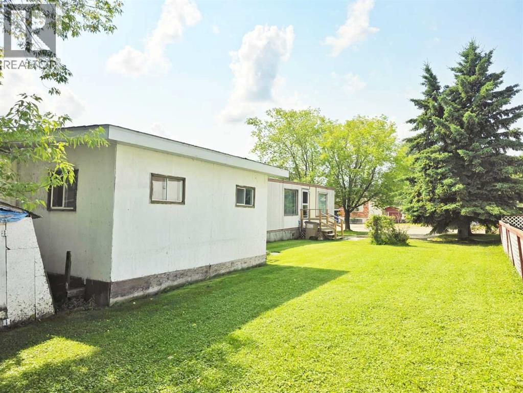 4206 54 Street Property Photo 16