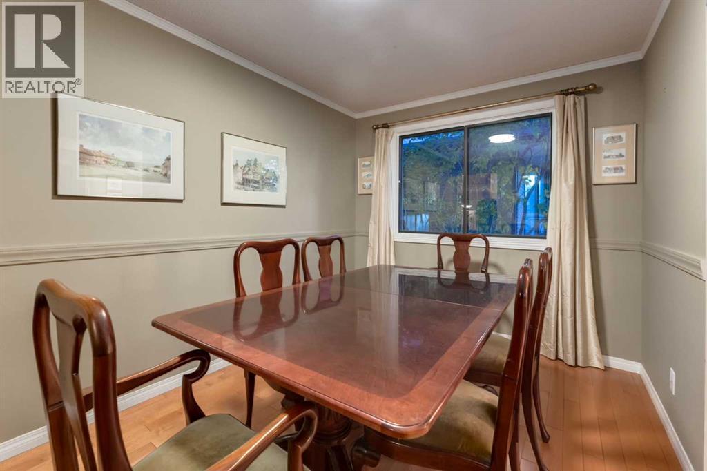 544 Brookmere Crescent Sw Property Photo 12