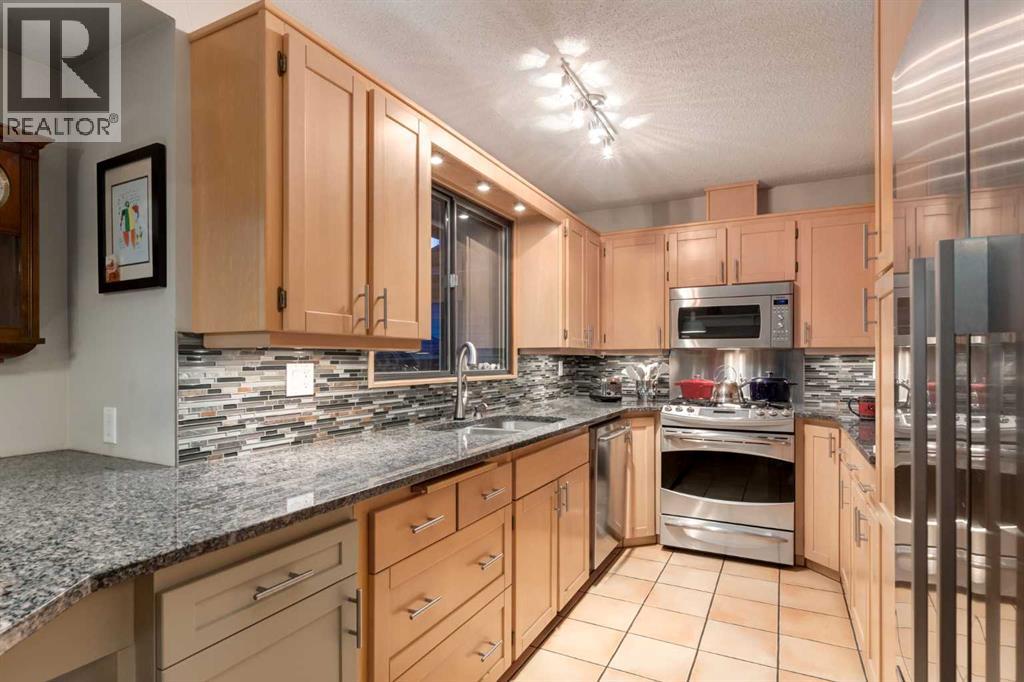 544 Brookmere Crescent Sw Property Photo 13
