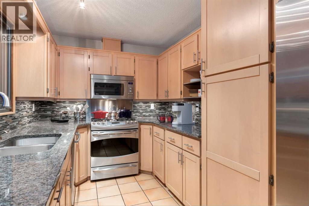 544 Brookmere Crescent Sw Property Photo 14