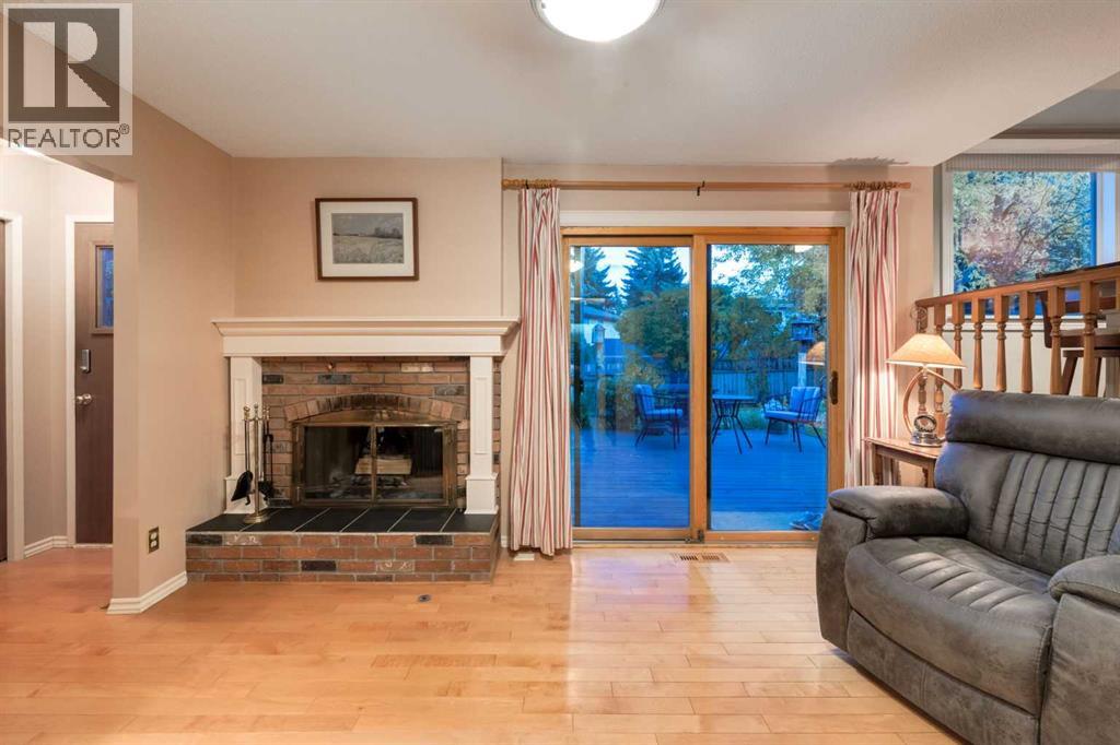 544 Brookmere Crescent Sw Property Photo 18
