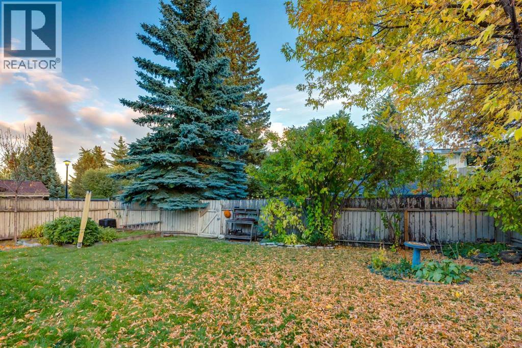 544 Brookmere Crescent Sw Property Photo 37