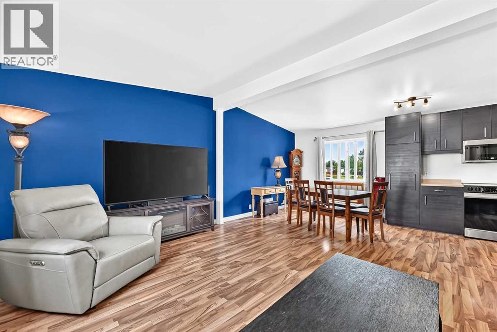 6220 17 Avenue Southeast Property Photo 6