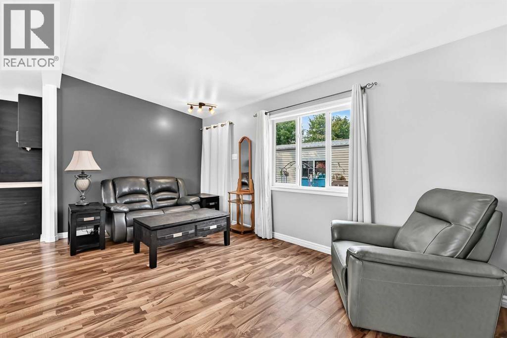 6220 17 Avenue Southeast Property Photo 8