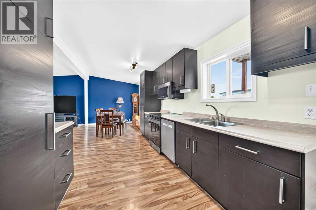 6220 17 Avenue Southeast Property Photo 15