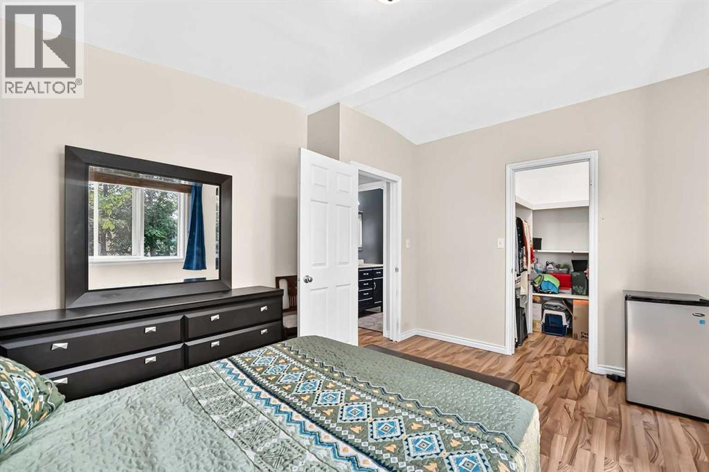 6220 17 Avenue Southeast Property Photo 20