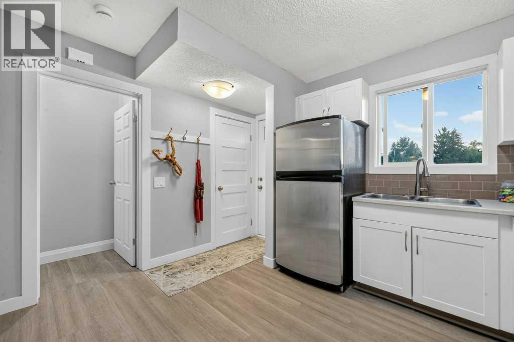 3046 32a Avenue Se Property Photo 11
