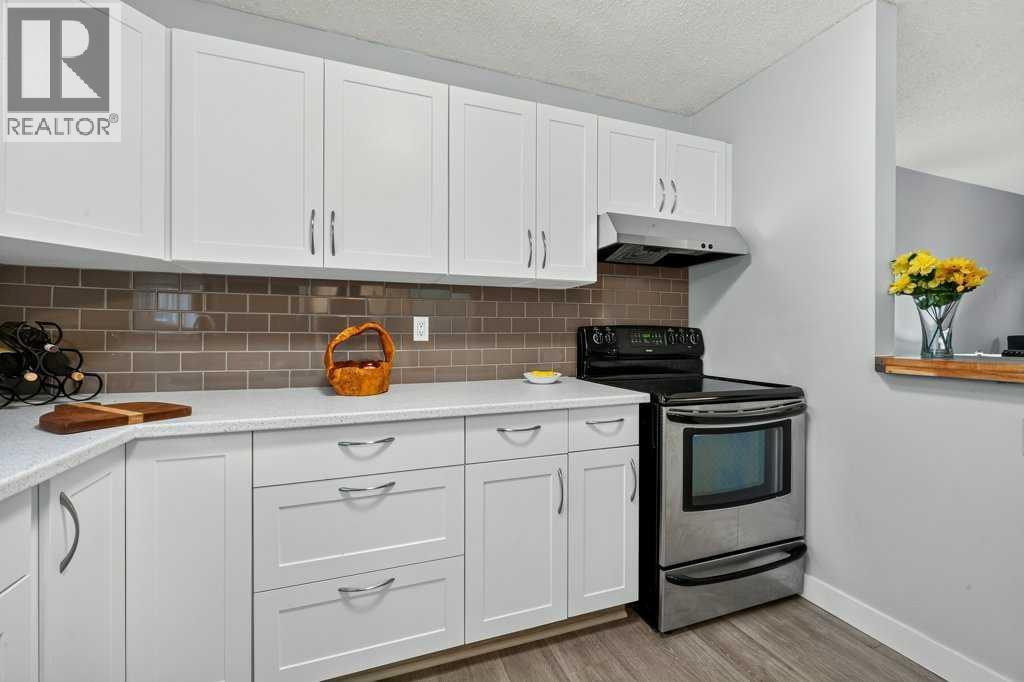 3046 32a Avenue Se Property Photo 14