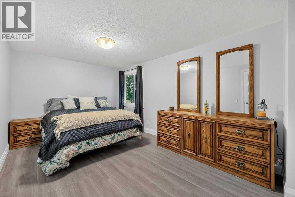 3046 32a Avenue Se Property Photo 26