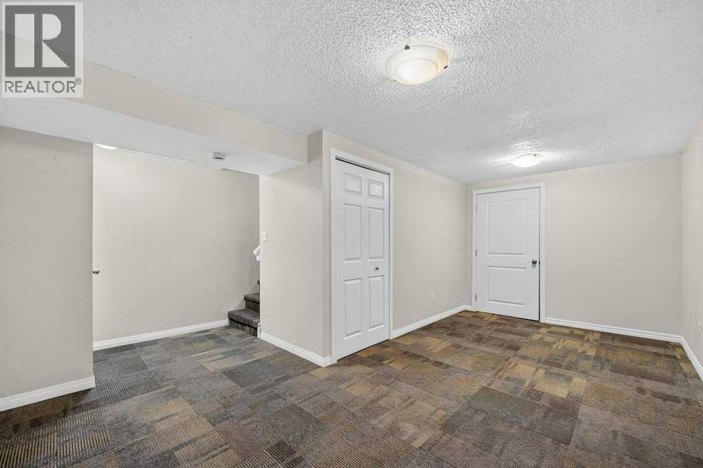 3046 32a Avenue Se Property Photo 29