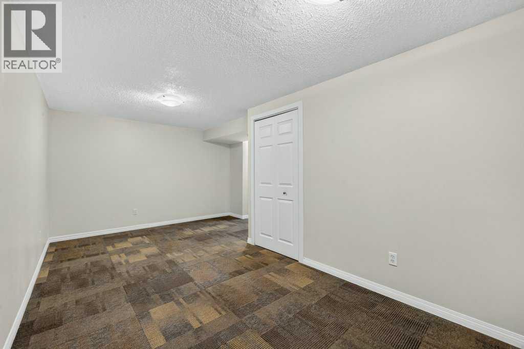 3046 32a Avenue Se Property Photo 30