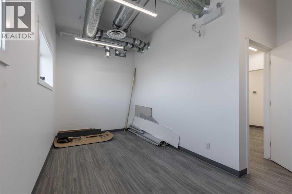 1241 29 Street N Property Photo 17